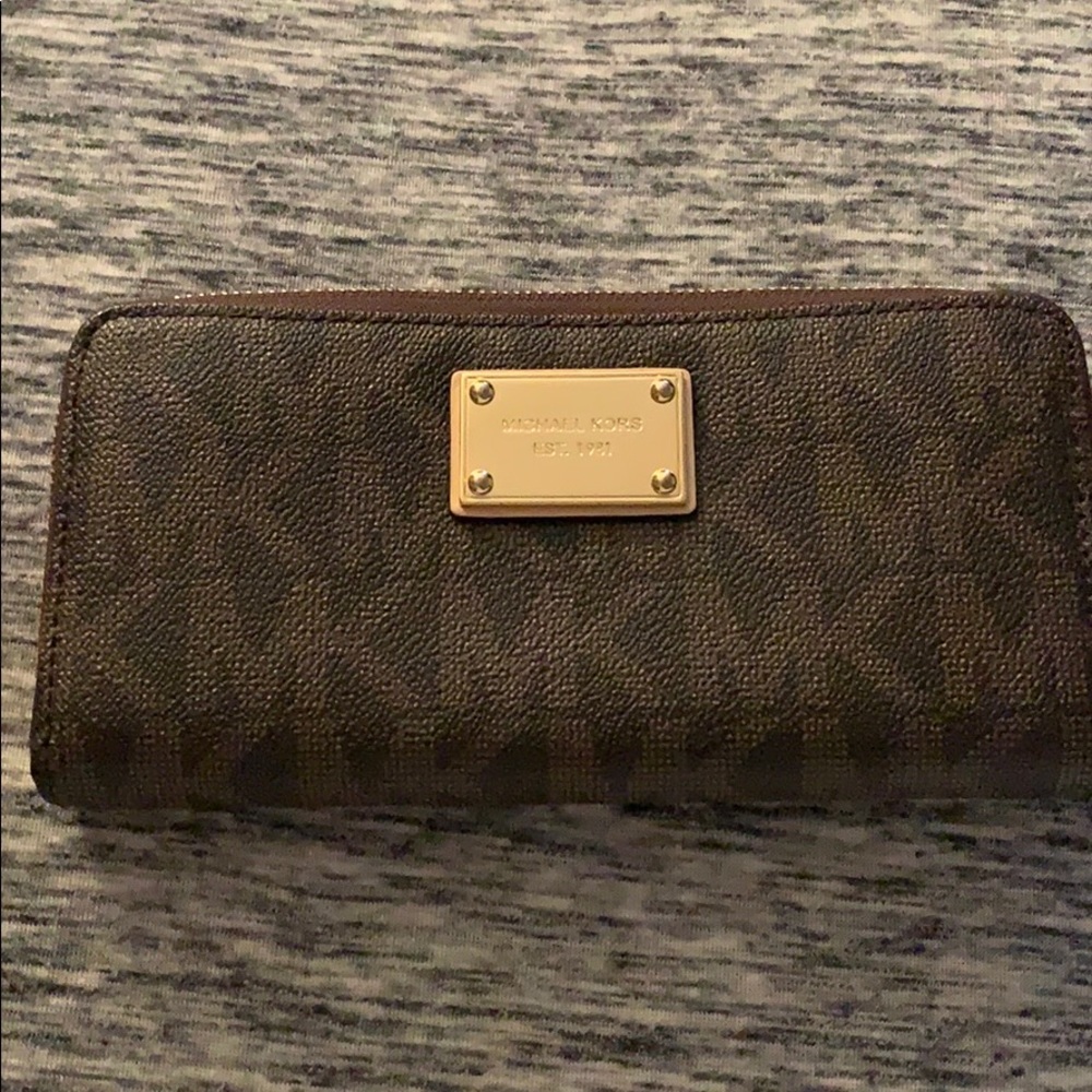 MK signature Wallet !